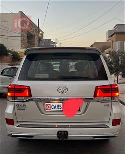 تويوتا لاندكروزر